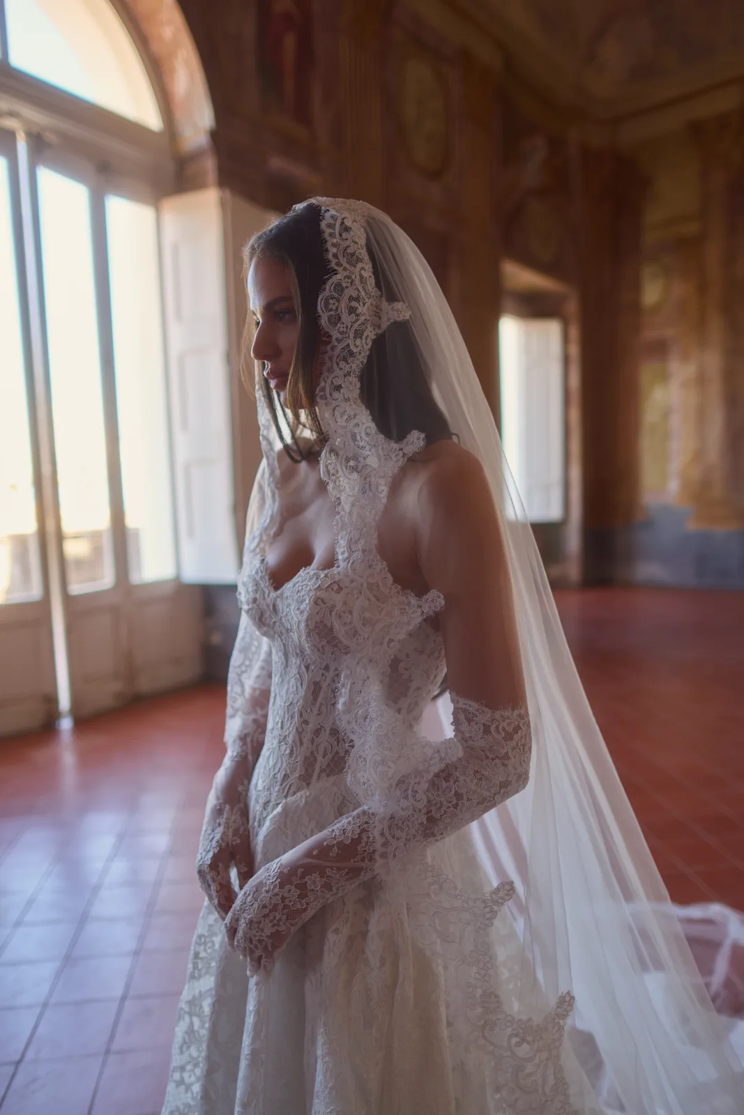 Richmond, abito in pizzo guipure — collezione Felicia Couture, made in Italy — foto 4
